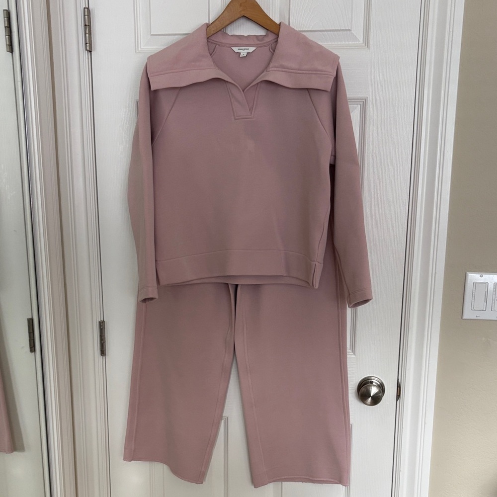 Banana Republic Mauve Long Sleeve Top and matching pant set